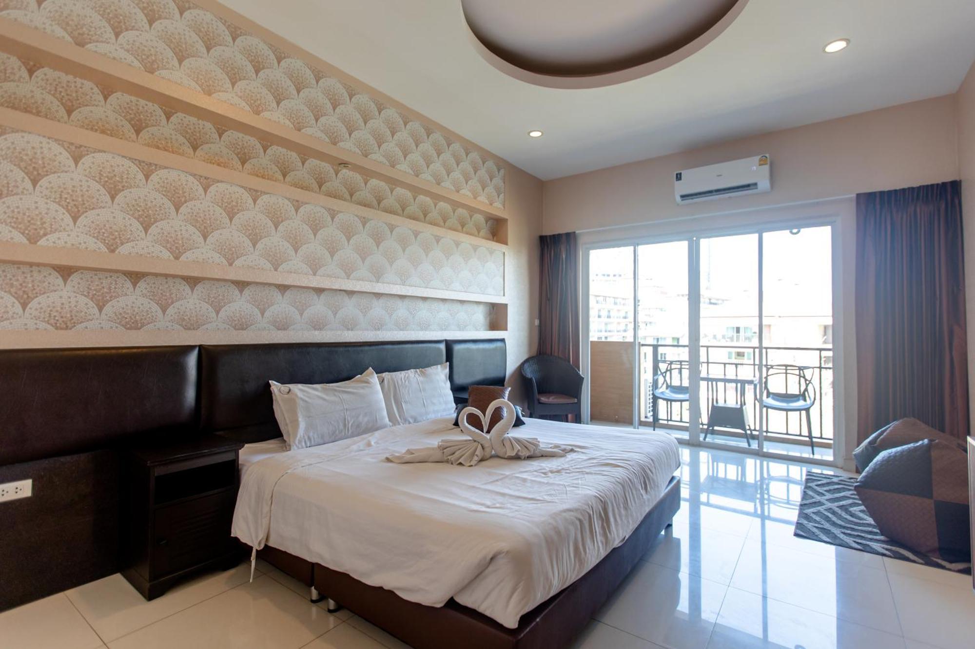 Sun Sky Resort Near Beach Jomtien Beach Buitenkant foto